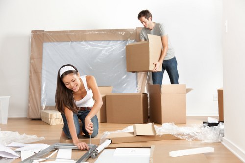 Moving van service for homes and flats in Snaresbrook