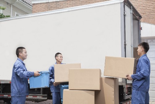 Local movers planning access and parking for a Snaresbrook property