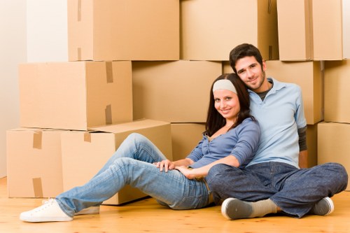 Flexible man with van transport for furniture and boxes in Snaresbrook