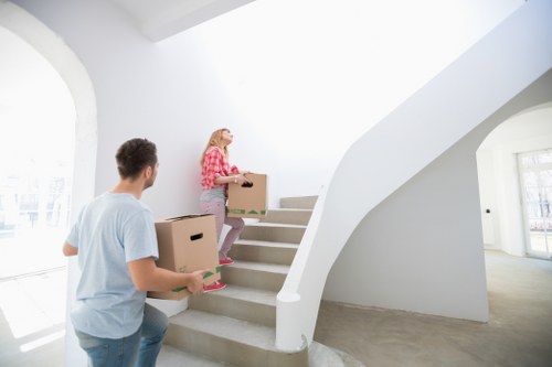 Safe and professional Man With Van Snaresbrook service during loading