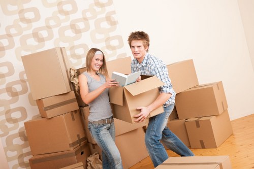 Local moving help for flats and houses in Snaresbrook